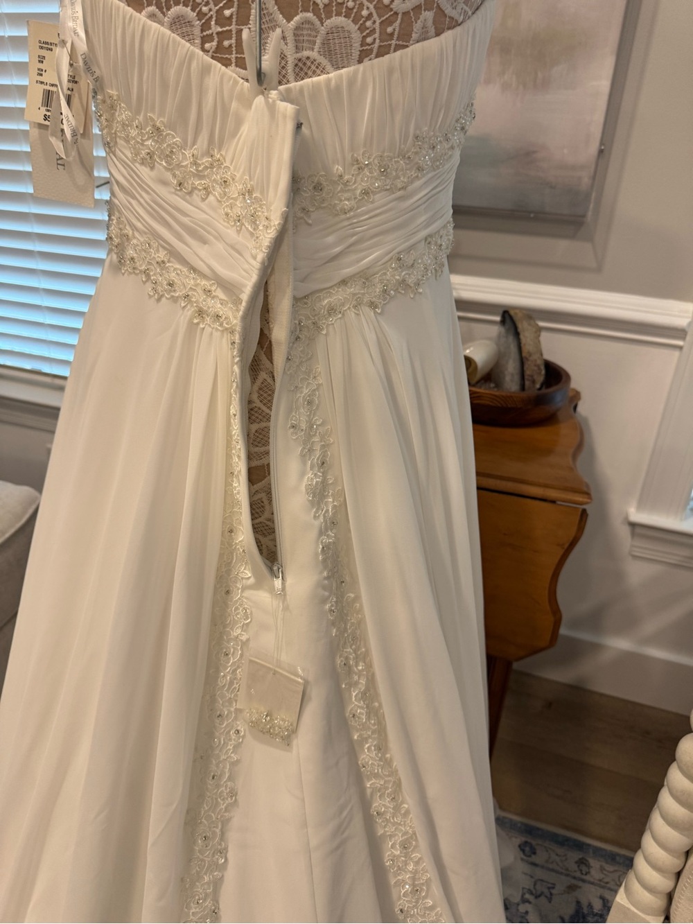 NWT!! David's Bridal Ivory Strapless Chiffon Bridal Gown size 16 - Picture 5 of 6